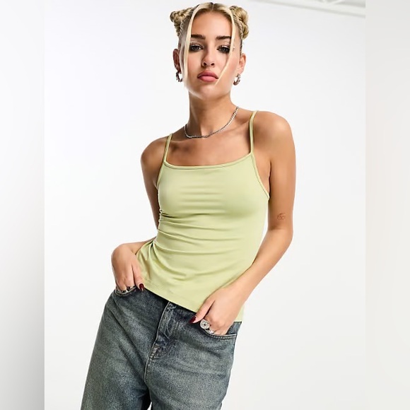 Weekday Dua Open Back Cami - Picture 3 of 3